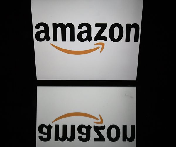 amazon logo with reflection below it