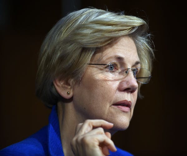 Warren Assails Trump for 'Wall Street Elites' on Transition Team