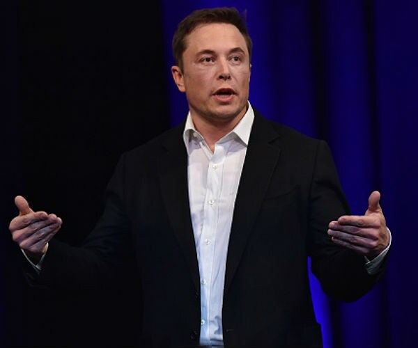 Elon Musk: Space Ship Begins in '18, to Mars 2022