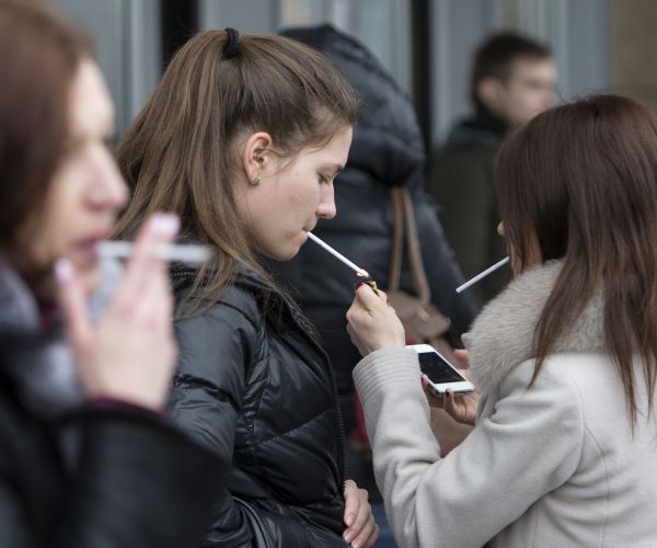 Russia Cigarette Ban: Nyet to Smoking If Born After 2014?