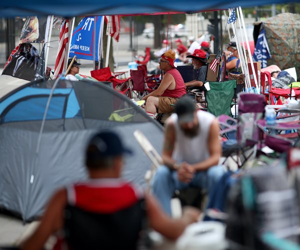 Trump Rally Gives Scientists a New Virus Laboratory