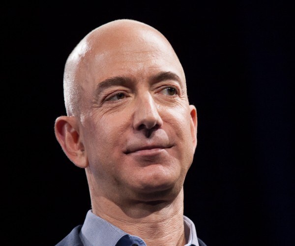 Jeff Bezos to Join Winner of Seat on Blue Origin Space Flight