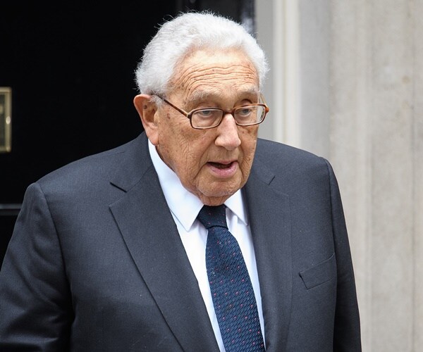 Kissinger: Tillerson's Job at Exxon Was to Get Along with Russia