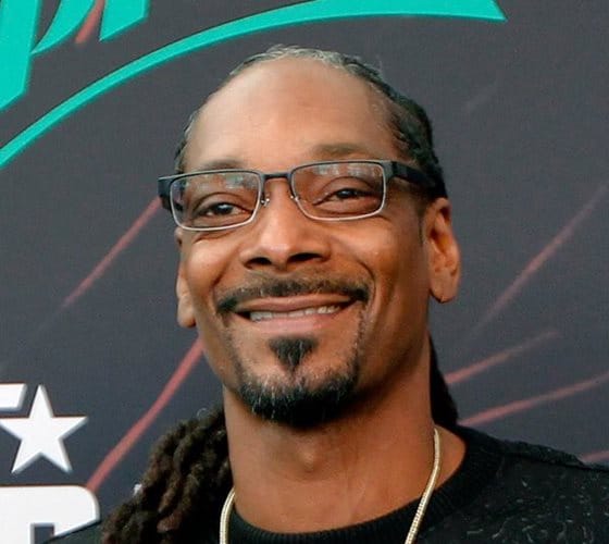 Apple, Snoop Dogg Back New Music Startup