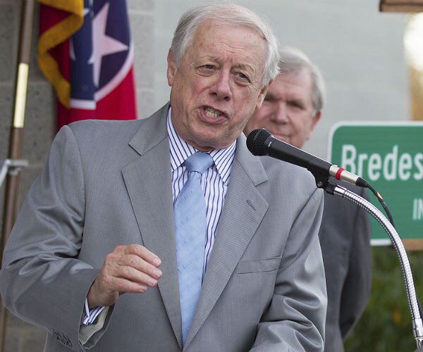 Poll: Bredesen Has Double-Digit Lead Over Blackburn in Tenn. Senate Race