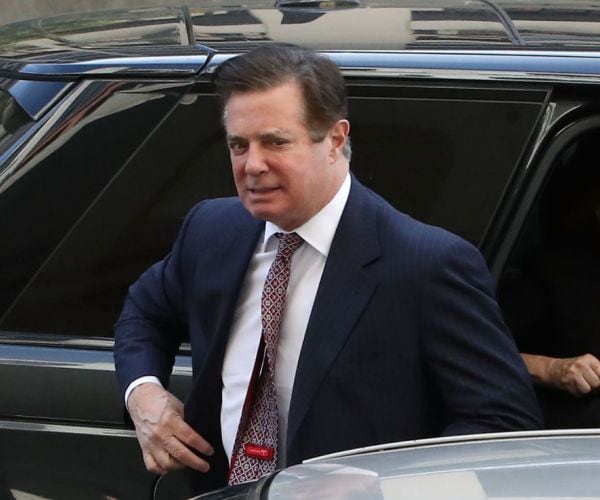 Manafort Living Like Jail 'VIP,' Judge Orders Him Transferred