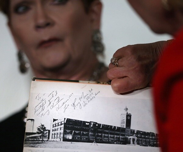 Roy Moore's Lawyer Challenges Signed Yearbook Claim,  Wants Analysis