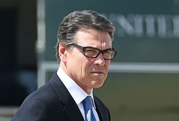 Rick Perry Bolsters Border Patrol With His Own