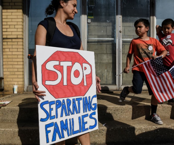 Poll: 56 Percent Oppose Policy of Separating Undocumented Families