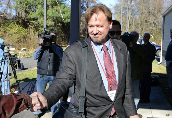 Rev. Frank Schaefer Convicted for Officiating Son's Same-Sex Marriage