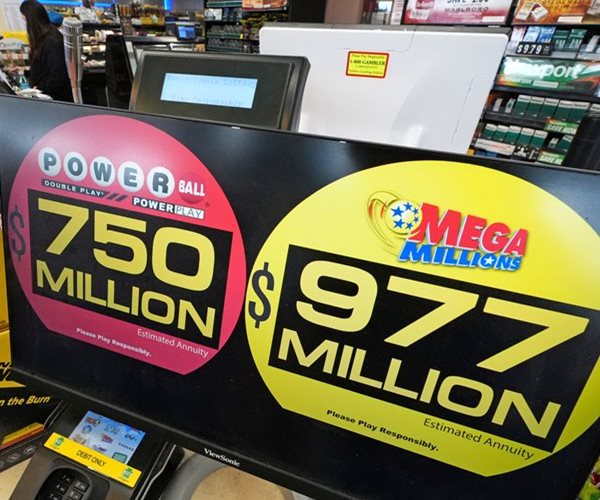 Nearly 2b Up For Grabs As Mega Millions Powerball Jackpots Soar