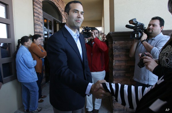 Jeb Bush's Son Courts Fellow Hispanics in Texas