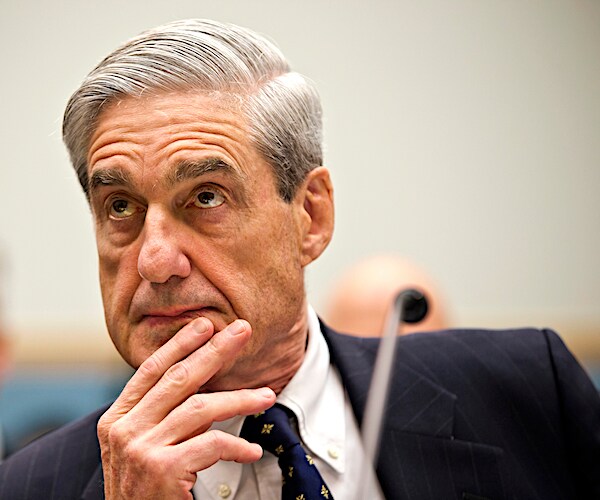 Mueller Seeks 70 Blank Subpoenas