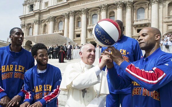 Globetrotters Meet Pope Francis, Teach Him to Spin a Ball