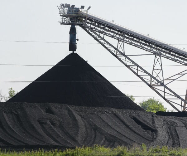 Coal on the Rise in China, US, India After Major 2016 Drop