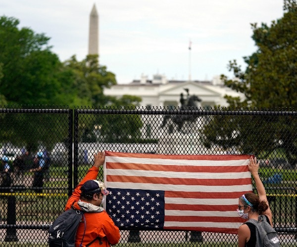 Protesters Again on the March in US Cities Despite Curfews, Trump Vow to Crack Down