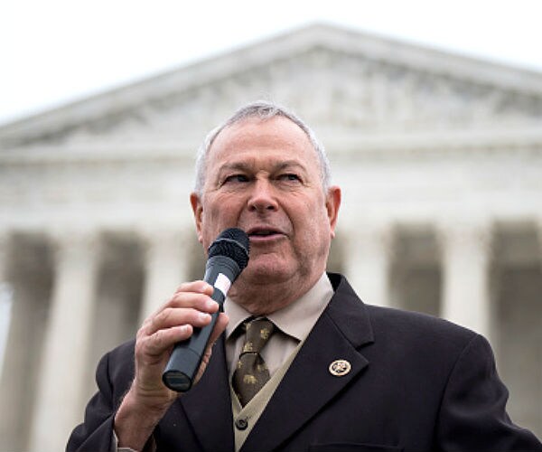 WSJ: Rohrabacher Sought WH 'Deal' With Assange on Russia