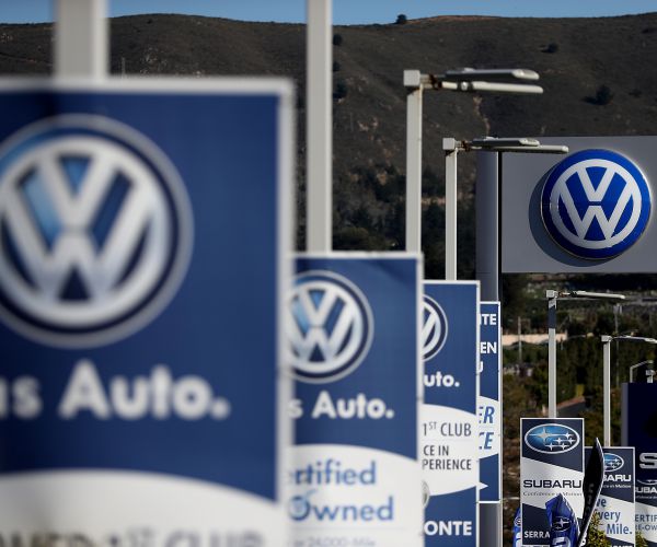 Oliver Schmidt, Ex-Volkswagen Executive, Arrested on Fraud Charges