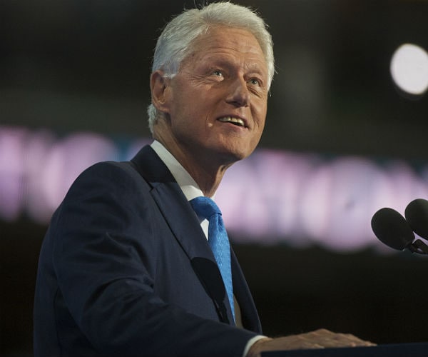 Bill Clinton Wore Hillary Pin Written in Hebrew to Convention