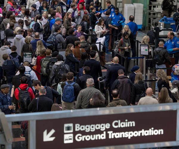 American Airlines, TSA Clash Over Long Security Lines, Missed Flights