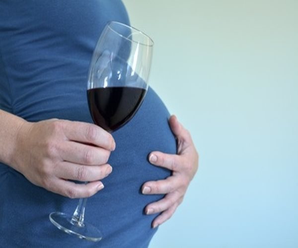 drinking-while-pregnant-can-affect-future-generations-newsmax