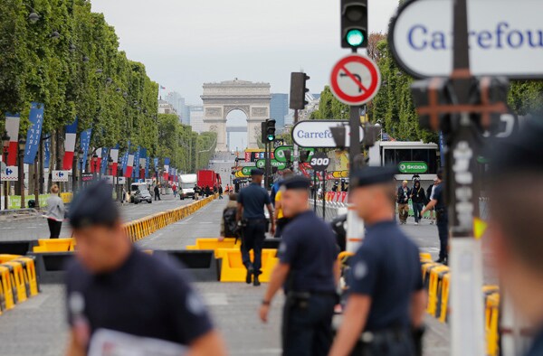 Tour de France: Car Crashes Barricades; Young Suspects Come Forward