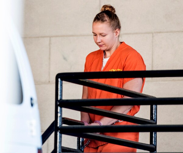 NSA Suspected Leaker's Pantyhose Wouldn't Raise Alarm