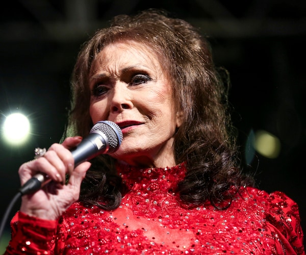 Loretta Lynn Country Music Hall of Fame and Museum Exhibit Planned