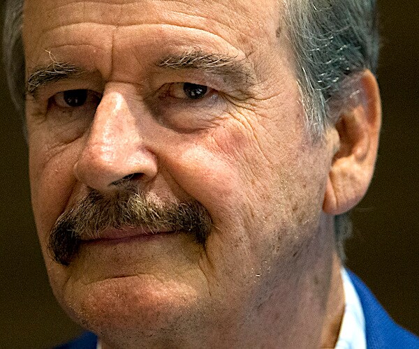 Vicente Fox Pokes Fun at White House in Disarray