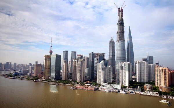 World's Second-tallest Building Nears Completion in Shanghai, China