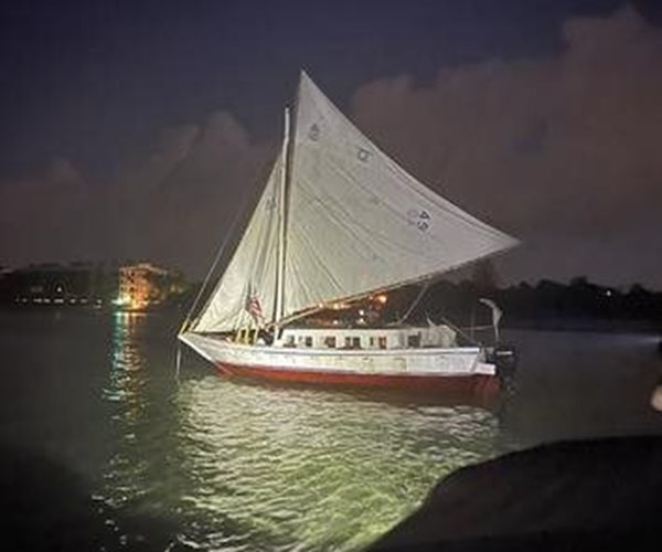 More Than a Hundred Haitian Migrants Arrived in a Sailboat Off the Fla. Keys