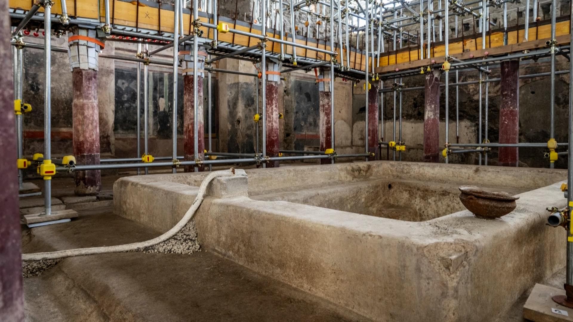 New Pompeii Excavation Reveals a Large Private Thermal Complex Built 2,000 Years Ago