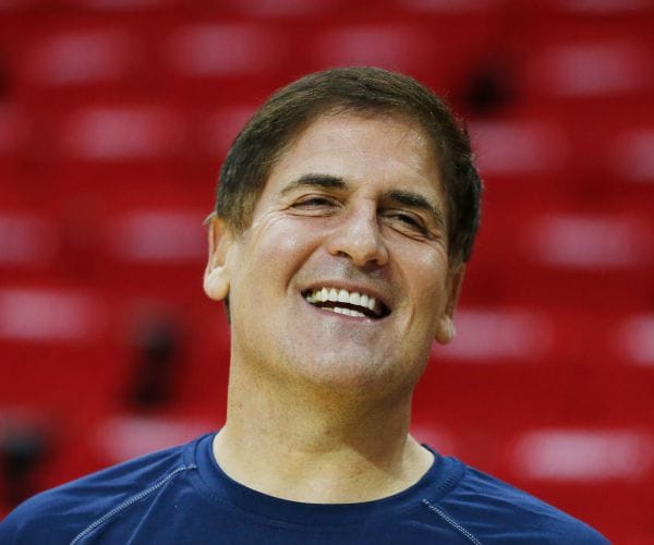 Mark Cuban Dubs Donald Trump a 'Killer of Politics' in New '2-Minute Guide'