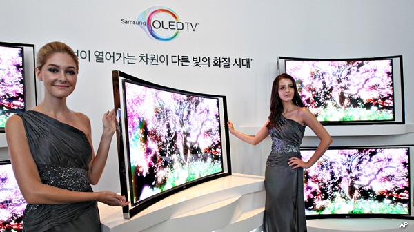 Curved Televisions by LG, Samsung Sell for $15K; Bye Flat Screens?