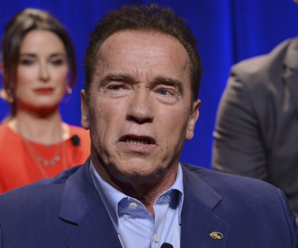 'Celebrity' Warfare: Arnold Fires Back At Trump Over Ratings Tweets