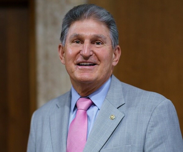 Manchin Opposes Progressives' Plan to Lower Eligible Age For Medicare