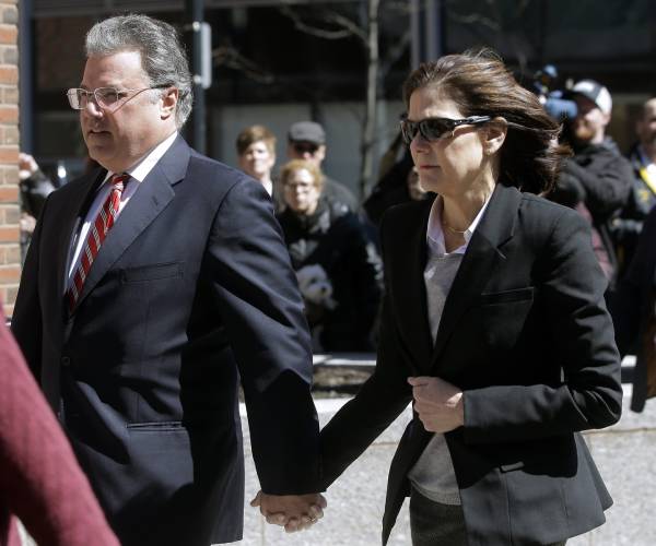 Fear of Virus Won't Save Mom in College Admissions Scandal From Prison