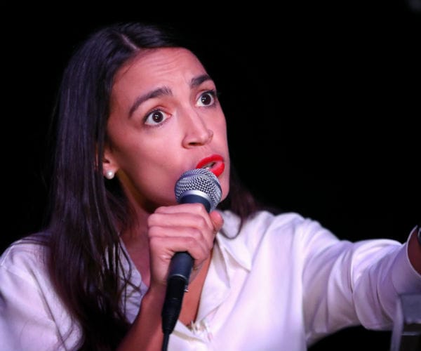 alexandria ocasio-cortez speaks to supporters 