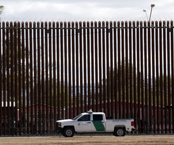 a militia group plans to keep patrolling for illegal immigrants until the border wall is built