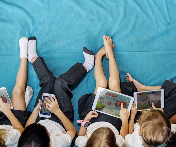 Research: Youth Screen Time Up 52 Percent During Pandemic