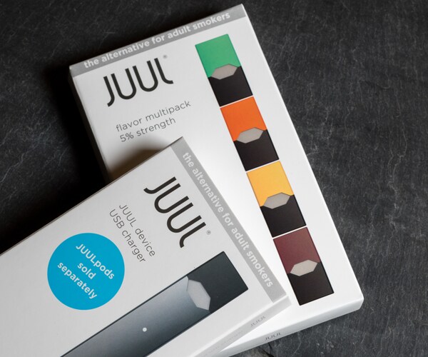 A Juul e-cigarette device