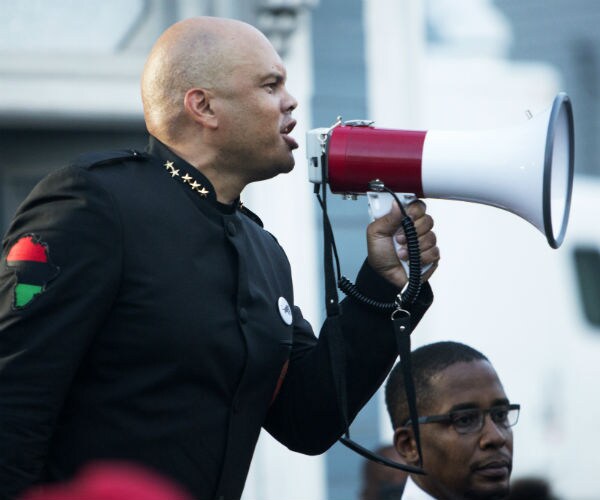 New Black Panther Party Says to Carry Arms in Cleveland If Legal