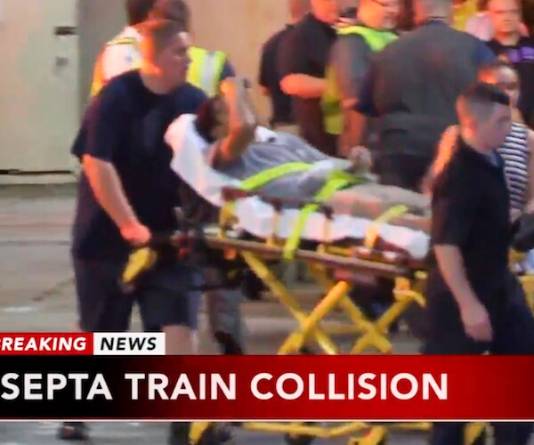 Philadelphia Train Crash Injures Dozens