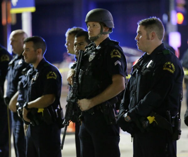 Texas Lt. Gov. Patrick Faults Dallas Protesters Who Fled as Cops Died