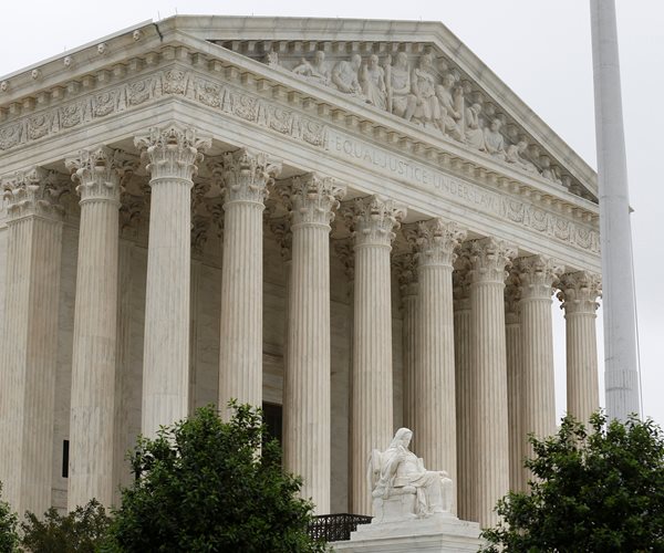 Supreme Court: Unions Can't Force Govt Workers to Pay Fees