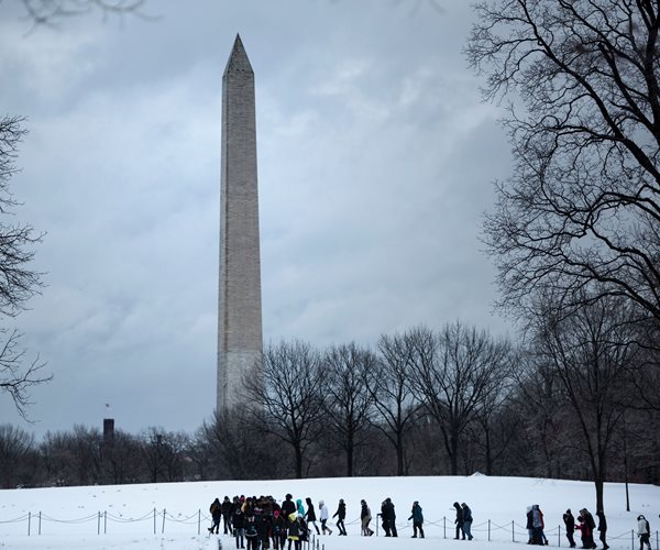 Storm Clobbers the Northeast After Weeks of Mild Weather