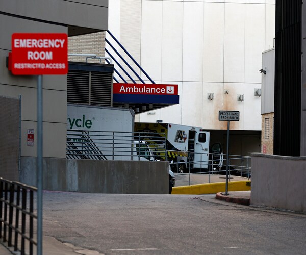 the area outside the emergency room at houston methodist hospital