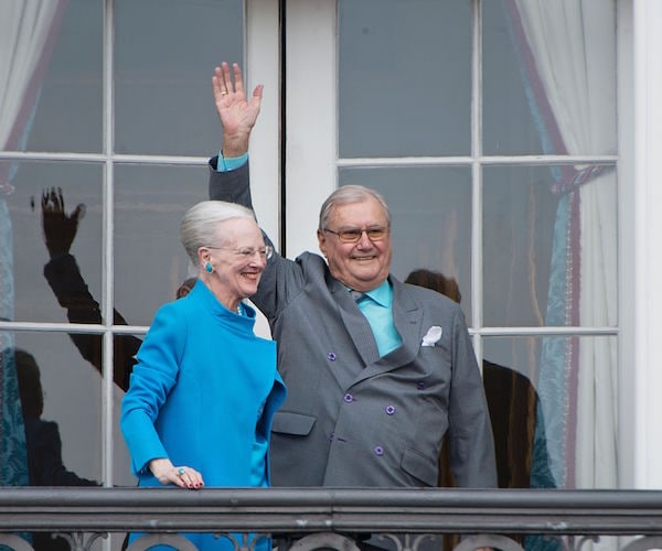 Prince Henrik Refuses Burial Beside Queen Over Title Dispute