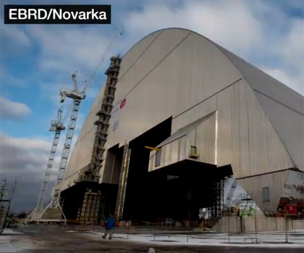 Shield at Chernobyl Reactor to Seal Off Radioactive Wreckage