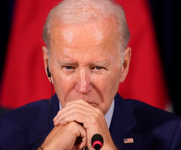 Biden Huddles With Japan, SKorea on NKorea Threat, China